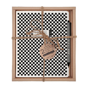 НАБОР ПОДАРОЧНЫЙ "BLACK&WHITE.NEW. Мелкая клеточка" (ДВЕ ТЕТРАДИ И РУЧКА)
Арт. 7-48-1269-2/4